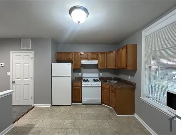 2105 E Preston St, Baltimore, MD 21213