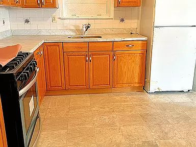 4th image of 94-58 45th Ave Floor 3