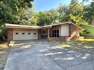 707 Victor St, Tahlequah, OK 74464