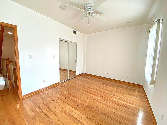 ROOM 1