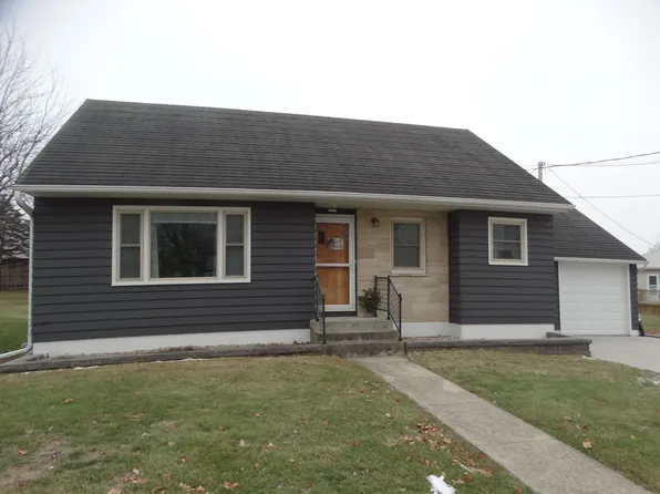 303 2nd Ave NE, Waukon, IA 52172