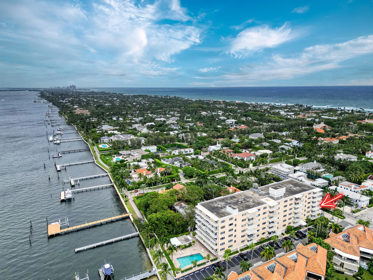 1 bed, 1.0 bath, 850 sqft, $10,000 — Photo 3