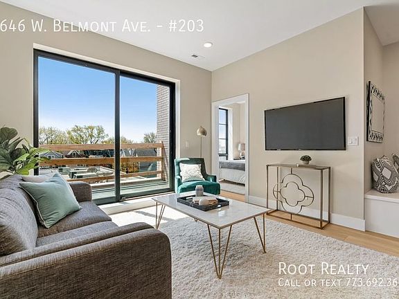 3rd image of 1646 W Belmont Ave #203