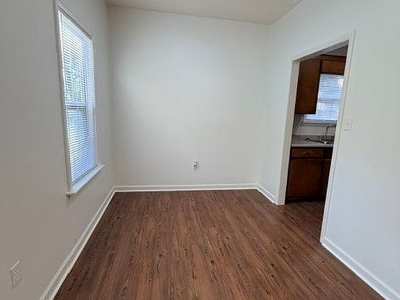 5th image of 1111 Anderson St APT D