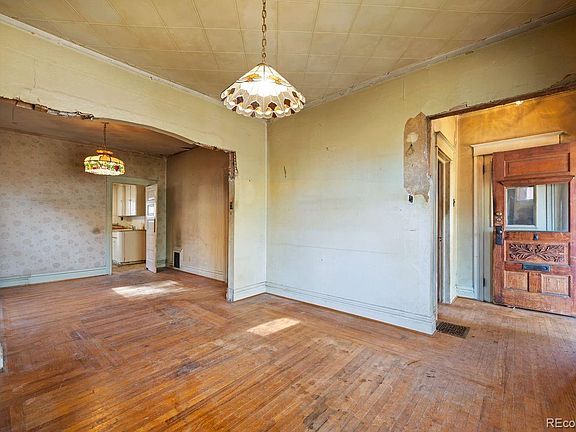 4th image of 877 S Grant Street