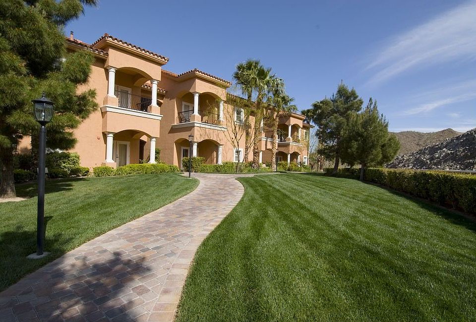 Golf Villas