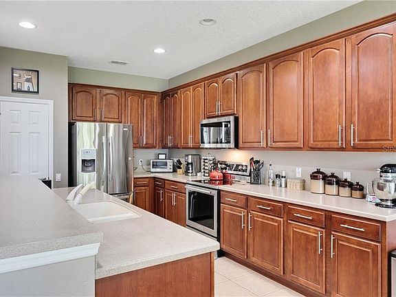 5th image of 14917 Golden Isle Blvd