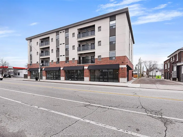 840 Wyandotte St E #208 — Photo 2