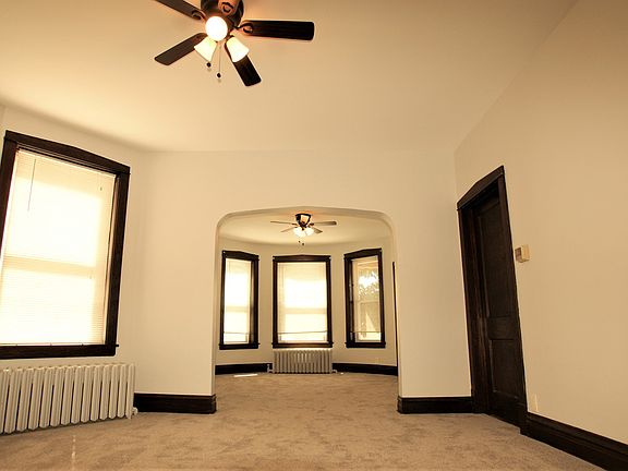 5th image of 4942 W Hutchinson St #1