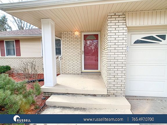 2nd image of 2837 Henderson St