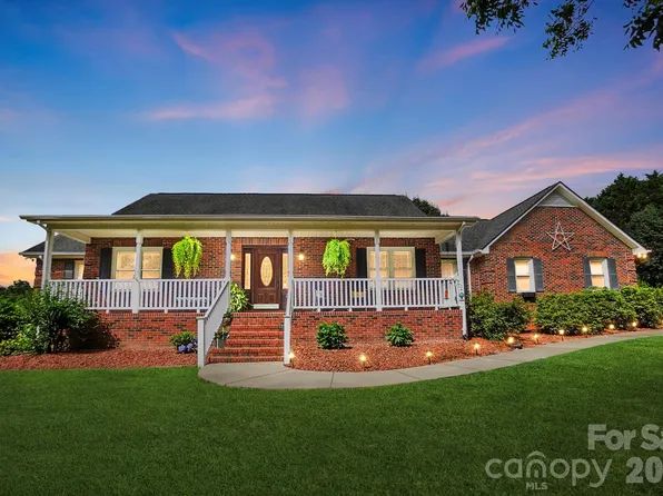 4017 Mullis Newsome Rd, Monroe, NC 28110