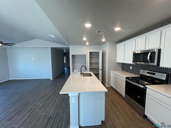 5th image of 2503 Ray Ave W