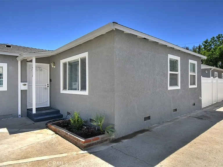 14334 1/2 Tiara St — Photo 28