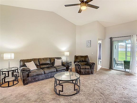 4th image of 520 Pheasant Dr