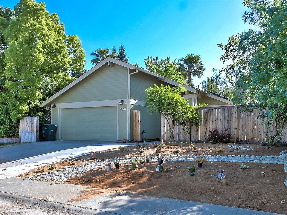 2nd image of 7523 Island Way