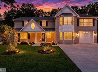 9312 Fox Run Dr, Clinton, MD 20735