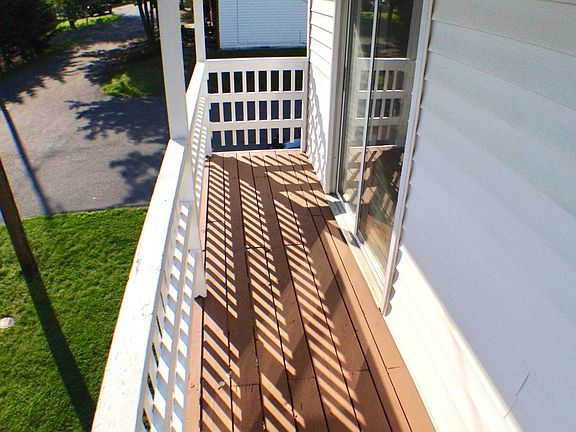 5th image of 764 Newtown Ct #14