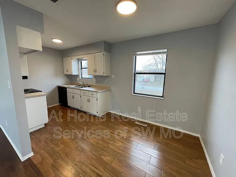 4355 S Glenn Ave #A — Photo 4