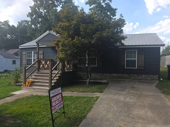 206 Olive St, Pocahontas, AR 72455