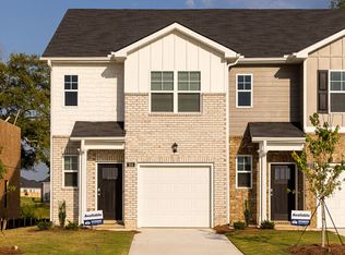 214 Kenmore Cir, Perry, GA 31069