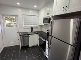 128 Dartmouth Road, 02