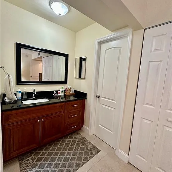 788 Park Shore Dr #D20 — Photo 14