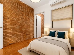 661 Washington St APT 1, New York, NY 10014