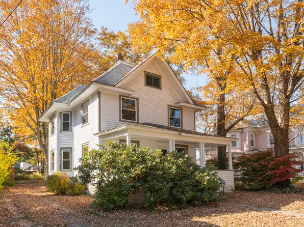 90 Church Street, Guilford, CT 06437