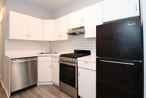 108 Adams St #4 Photo 1
