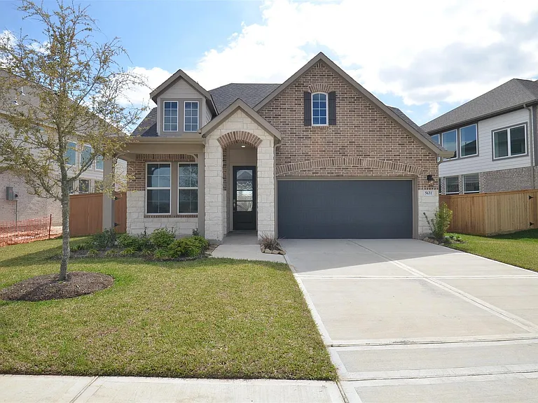 5631 Pearl Vista Dr — Photo 1