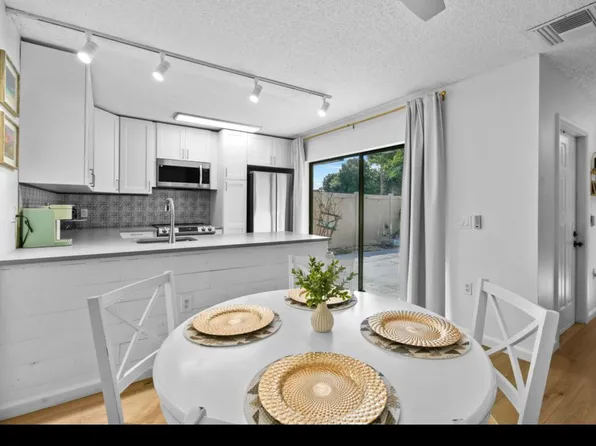7728 77th Way, West Palm Beach, FL 33407