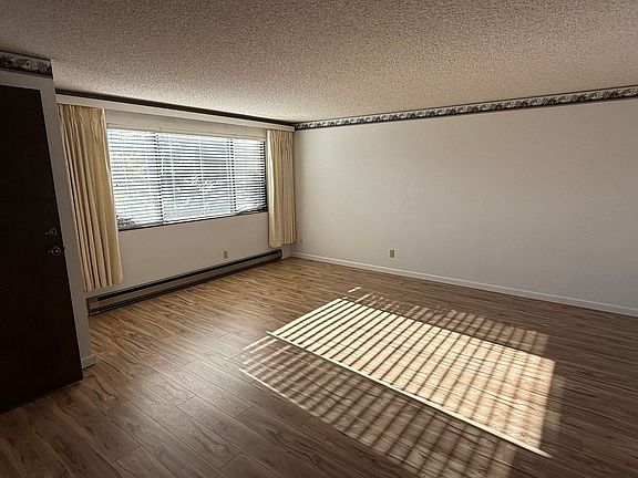 5th image of 2209 Colby Ave APT 4