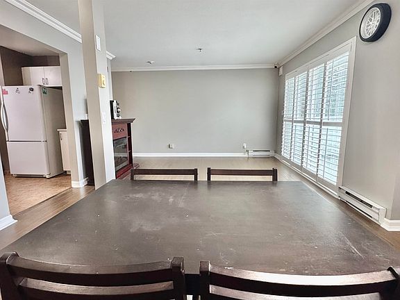 5th image of 2983 Cambridge St #403