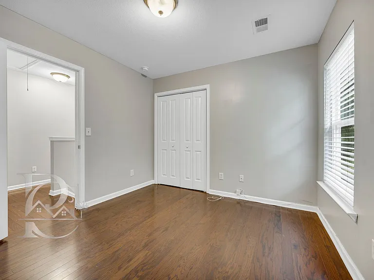 328 Northwood St — Photo 18