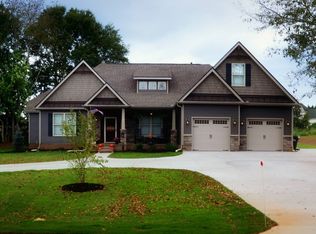 105 Lynn Rd, Taylors, SC 29687