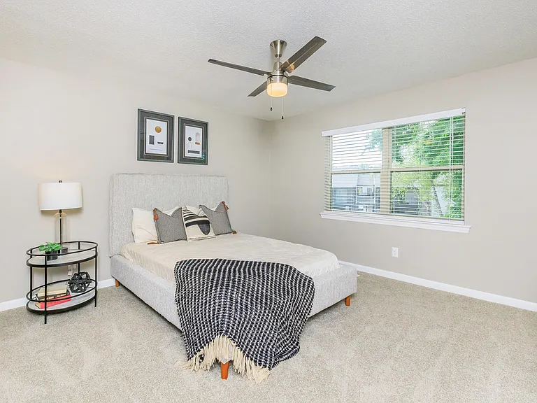 Laurel Ridge Apartments — Photo 8