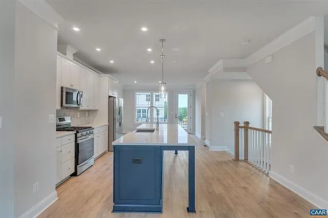 3189 Acadia Dr — Photo 24