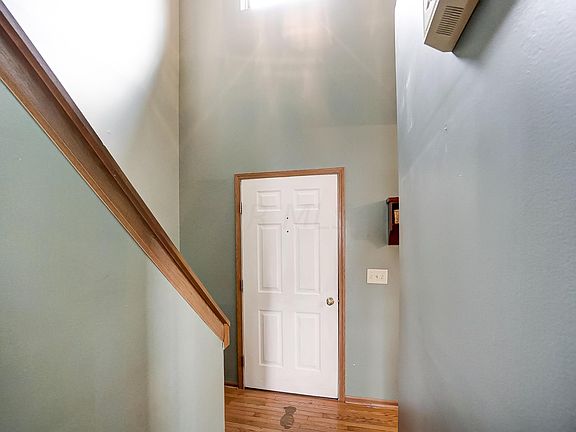 4th image of 497 River Pebble Dr