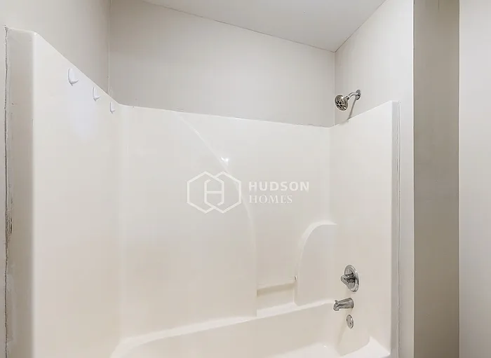 1008 Washington Ct — Photo 27
