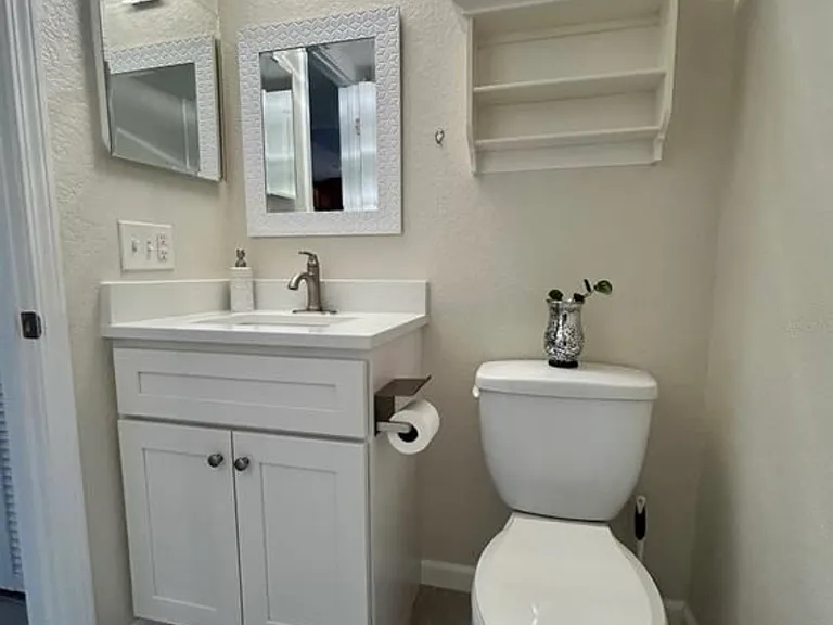 115 E Cypress Ct — Photo 7