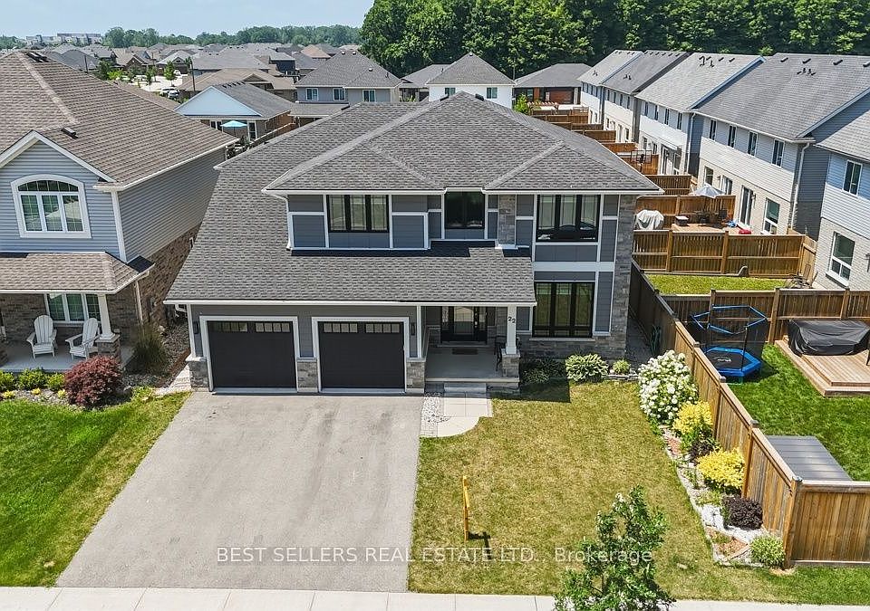 1st image of 22 Weir Cres