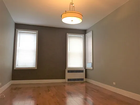 Rented by Zuz Realty | media 42