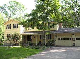 19 Hillcrest Dr, North Kingstown, RI 02852