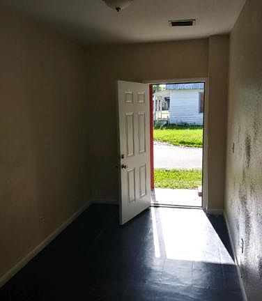 4th image of 2501 Janette St