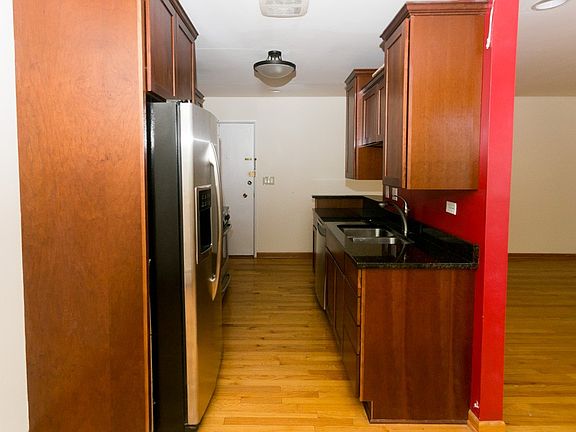 4th image of 2622 N Hampden Ct #402