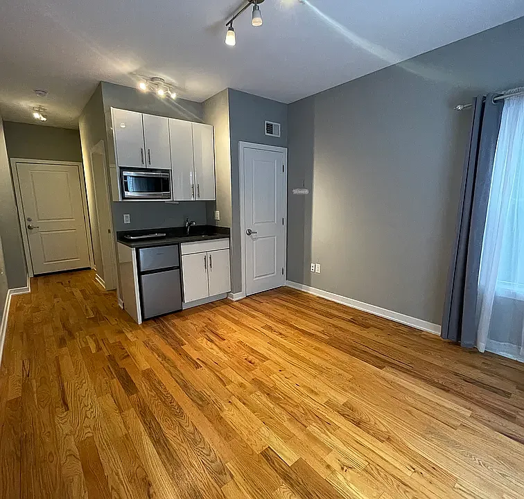 535 N Budd St #D1