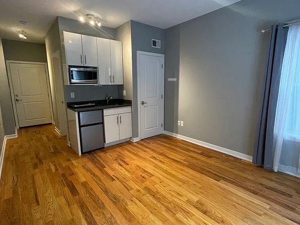 535 N Budd St #D1