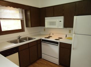 126 Twin Oaks Dr APT 5, Joliet, IL 60431