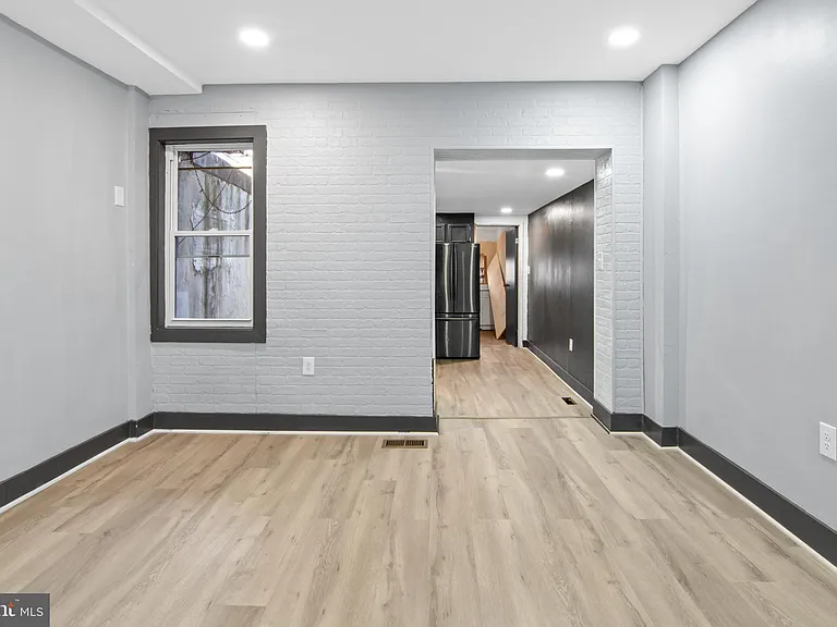 808 E Fort Ave — Photo 11