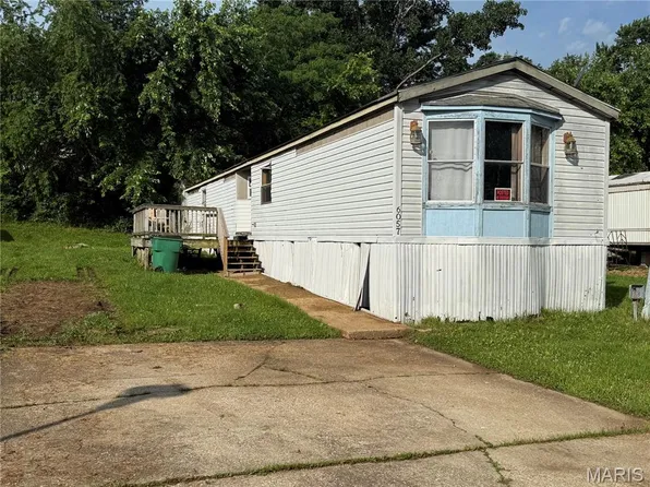 6057 Cedar Glen Dr, Cedar Hill, MO 63016